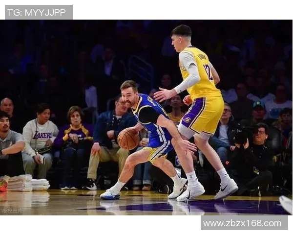 湖人与勇士的激烈对抗中抢断战术的较量与精彩瞬间回顾 湖人与勇士的激烈对抗中抢断战术的较量与精彩瞬间回顾