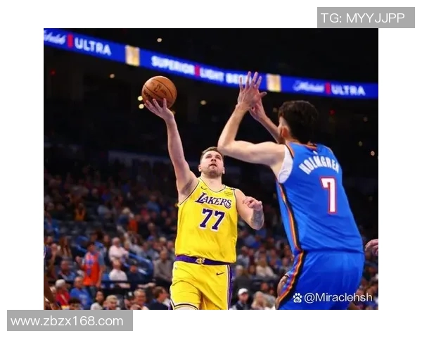 2008年湖人与雷霆的激烈对决回顾与赛季精彩瞬间分析