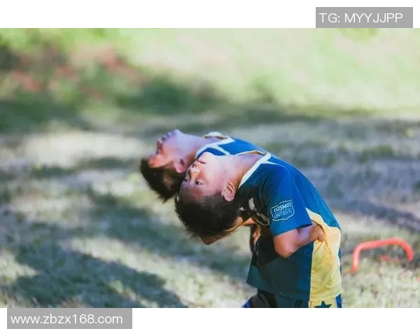 克鲁塞与巴拉竞的激烈对决揭示了足球战术与团队合作的魅力